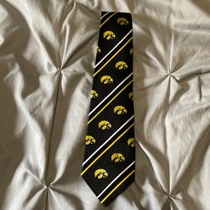 Iowa Hawkeyes neck tie